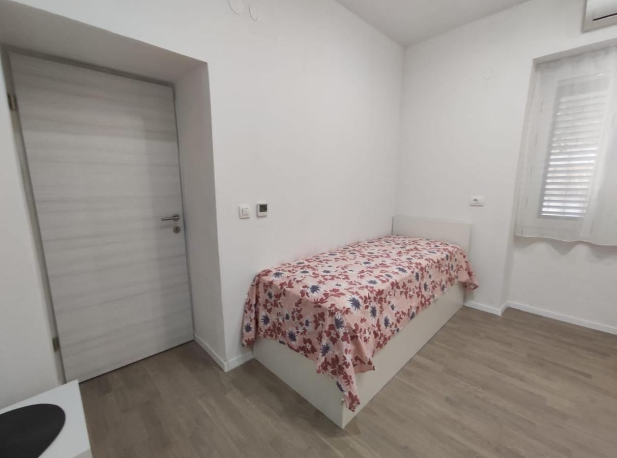 Apartment Tona Sibenik Šibenik Exterior foto